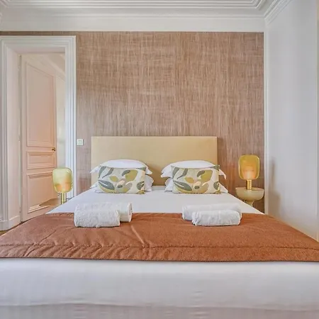 A5#premium#arcdetriomphe#4bedrooms#champselysees 아파트